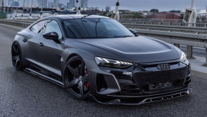 Audi RS E-Tron GT hóa 