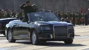 Aurus cắt mui trông không khác gì Rolls-Royce Phantom Drophead Coupe
