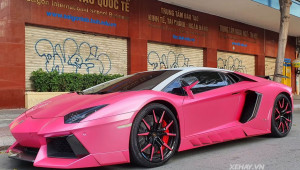Cận cảnh siêu phẩm Lamborghini Aventador độ Novitec Torado sơn hồng cực lạ tại Sài Gòn