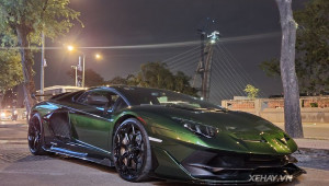 Sài Gòn: Cận cảnh Lamborghini Aventador SVJ xanh rêu của 