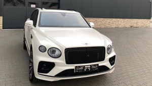 Đại gia Việt nào sẽ là người đầu tiên sở hữu Bentley Bentayga 2021 giá gần 17,5 tỷ đồng