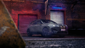 Ra mắt bản hiệu suất cao BMW iX M60 mạnh 610 mã lực, giá bán từ 2,39 tỷ VNĐ