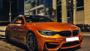 “Tóm gọn” BMW M4 Coupe màu cam “độc nhất