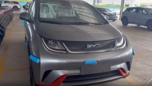 BYD Dolphin lộ diện tại Việt Nam: CUV thuần điện cỡ C sở hữu nhiều trang bị hiện đại