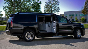 Cadillac Escalade ESV tùy chỉnh siêu xa hoa được rao bán với giá hơn 8 tỷ đồng