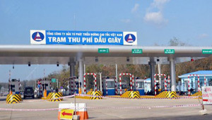 Kiểm tra đột xuất việc thu phí tại trạm Dầu Giây sau vụ cướp