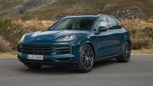 Porsche Cayenne 2024 ra mắt: Nội thất hiện đại hơn, động cơ được nâng cấp sức mạnh