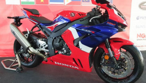 Honda CBR1000RR-R 2020 chính thức ra mắt tại Malaysia