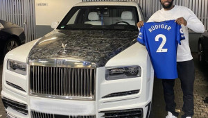 Nâng Cúp C1, các cầu thủ Chelsea đi xe gì?