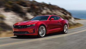 Chevrolet Camaro 2021 trông thật 