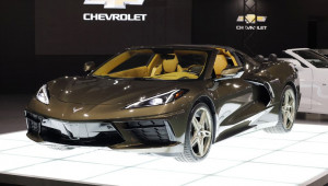 Chevrolet Corvette Stingray thế hệ thứ 8 ra mắt châu Á, giá từ 2,5 tỷ VNĐ