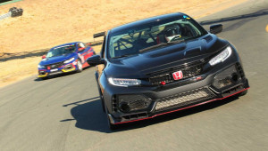 Honda Civic Type R phiên bản đường đua chốt giá 90.000 USD