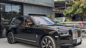 Siêu SUV Rolls-Royce Cullinan về tay đại gia Hà Tĩnh: Rất nhanh xe đã ra biển trắng