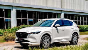 Mazda CX-5 bán tại Việt Nam được bổ sung 2 phiên bản mới dùng động cơ 2.5 lít, giá gần 1 tỷ đồng