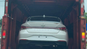 Hyundai Elantra 2023 rục rịch về đại lý, chuẩn bị cho buổi ra mắt ngày 14/10