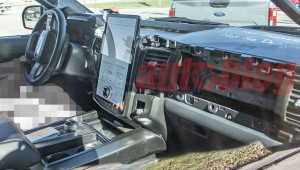 Ford Expedition 2022 lộ diện với trang bị 