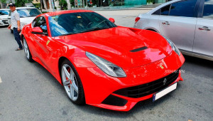 Ferrari F12 Berlinetta rực rỡ với 