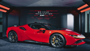 Ferrari SF90 Stradale chính hãng có giá từ 34,5 tỷ đồng tại Việt Nam, rẻ hơn nhiều so với nhập tư