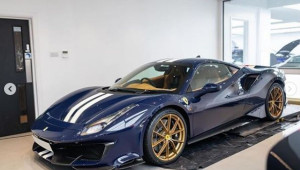 Ngắm siêu xe Ferrari 488 Pista đẹp xuất sắc với màu sơn Blu Scozia