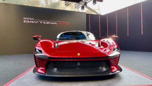 Chiêm ngưỡng Ferrari Daytona SP3, “siêu ngựa” giá 52 tỷ VNĐ