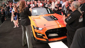 Ford Mustang Shelby GT500 2020 đầu tiên được bán có giá 25,5 tỷ VNĐ