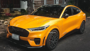 Chiêm ngưỡng “nhan sắc” hàng hiếm Ford Mustang Mach-E GT tại Việt Nam