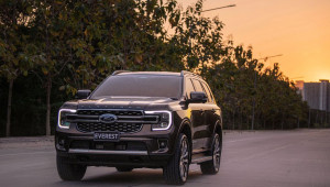 Ford Everest thế hệ mới: Mạnh mẽ bên ngoài, tiện nghi bên trong