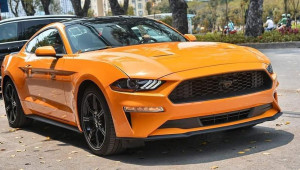 Ford Mustang 2018 màu cam Fury độc nhất Việt Nam về nước trước kỳ nghỉ lễ