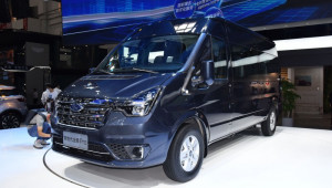 Ford Transit Pro 2021 ra mắt với 4 cấu hình ghế ngồi, giá từ 578 triệu VNĐ