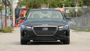 Tin được không? Thuê xế sang Genesis G70 với giá cực bèo