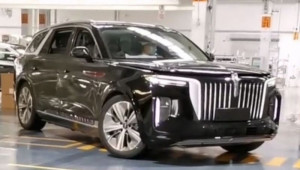 Mang diện mạo của Rolls-Royce, Hồng Kỳ E-HS9 chính thức xuất xưởng