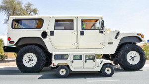 [VIDEO] Chiếc Hummer H1 khổng lồ có kích thước lớn gấp 3 lần bình thường