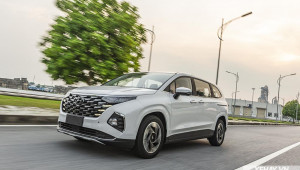 Hyundai Custin được ưu đãi lên đến 40 triệu đồng tại đại lý: Tăng sức ép cho Toyota Innova Cross
