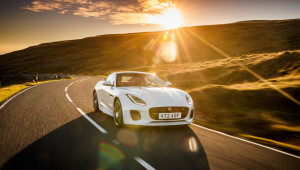 Giống đàn anh C-X75, Jaguar F-Type thế hệ mới có thể sử dụng động cơ đặt giữa