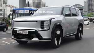 SUV thuần điện Kia EV9 lần đầu lộ diện trên đường chạy thử, hé lộ thời điểm ra mắt trong năm nay
