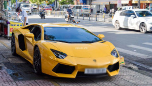 Lamborghini Aventador độ ống xả gần 200 triệu đồng 