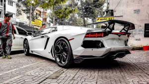 Sau 3 năm cập bến Việt Nam, Lamborghini Aventador mới được ra biển số