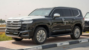 Toyota Land Cruiser LC300 Hybrid rục rịch về Việt Nam: mạnh nhất lịch sử, giá dự kiến vượt 4,5 tỷ đồng