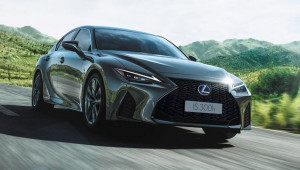 Lexus IS 2021 ra mắt Thái Lan với giá từ 2 tỷ VNĐ, hẹn ngày về Việt Nam