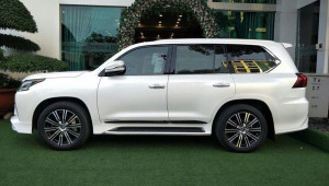 Chiếc Lexus LX570 Super Sport 2018 thứ 3 đã về Bình Dương