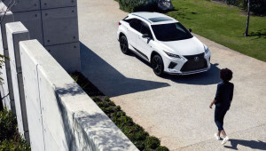 Ra mắt Lexus RX Black Line 2021 - Chiếc crossover năng động, đầy sức hút