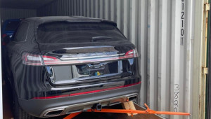 Lincoln Nautilus đầu tiên về Việt Nam: SUV hạng sang cạnh tranh với Lexus RX giá hơn 4 tỷ đồng