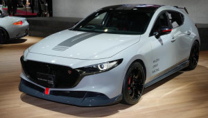 Mazda3 phiên bản thể thao lộ diện, đối thủ “ngang cơ” Honda Civic Type R