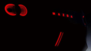Mazda sắp ra mắt mẫu xe mới với logo phát sáng và động cơ điện