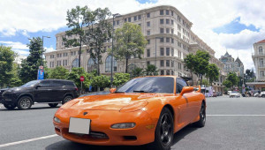 Bắt gặp biểu tượng thể thao Mazda RX-7 trên đường phố Sài Gòn