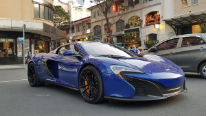 Diện kiến hàng hiếm McLaren 650S Spider cùng chủ nhân dạo phố cuối tuần tại trung tâm Sài Gòn