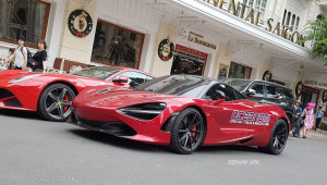 McLaren 720S màu đỏ độc nhất Việt Nam dạo phố, thu hút hàng trăm ánh mắt xung quanh