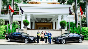 Mercedes-Benz Việt Nam bàn giao đội xe sang S 450 L cho khách sạn Park Hyatt Saigon