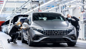 Tập đoàn mẹ của Mercedes-Benz được đổi tên mới, không còn là Daimler