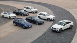 Mercedes-Benz tiếp tục đánh bại BMW trong cuộc đua doanh số tại Mỹ